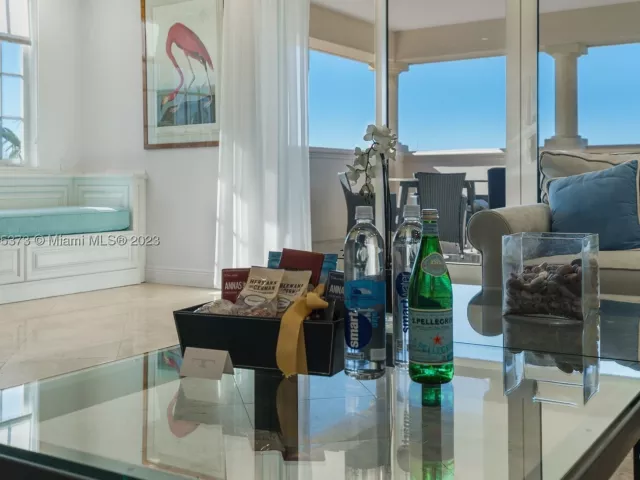 3-bedroom condo for rent in Miami Beach -  - MondialRealty
