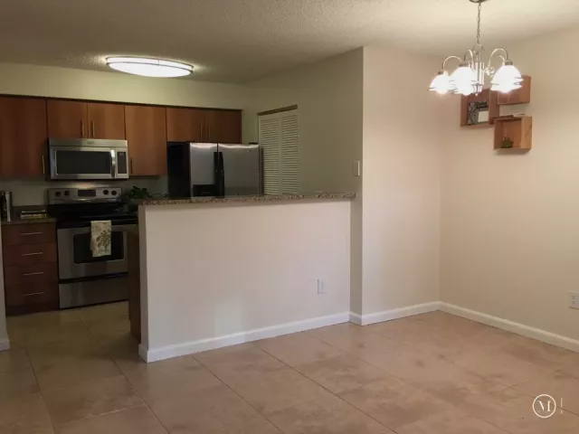 3-bedroom condo for rent in Miami Beach -  - MondialRealty