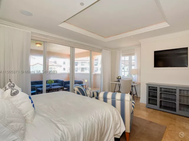 3-bedroom condo for rent in Fisher Island - 19251 FISHER ISLAND DRIVE 19251 - MondialRealty