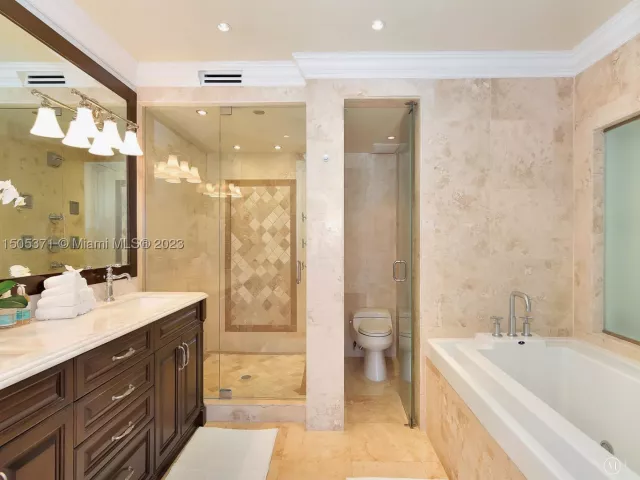 3-bedroom condo for rent in Fisher Island - 19251 FISHER ISLAND DRIVE 19251 - MondialRealty