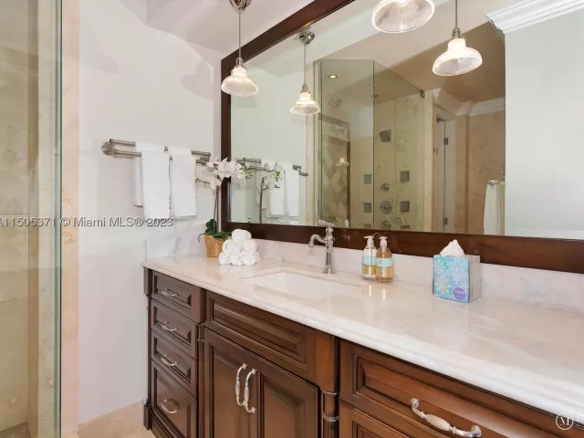 3-bedroom condo for rent in Fisher Island - 19251 FISHER ISLAND DRIVE 19251 - MondialRealty