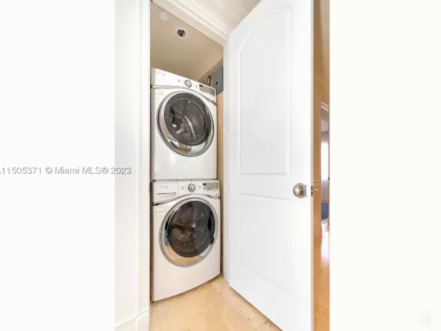 3-bedroom condo for rent in Fisher Island - 19251 FISHER ISLAND DRIVE 19251 - MondialRealty