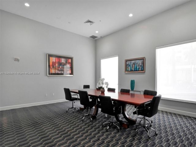 Apartment for sale  Unit #1027 - photo 4808304