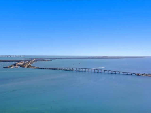 Apartment for sale  Unit #4902 - photo 7293728