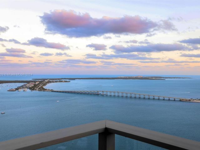 Apartment for sale  Unit #4902 - photo 7293729