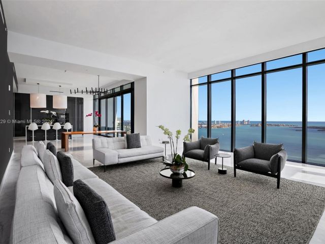 Apartment for sale  Unit #4902 - photo 7293735