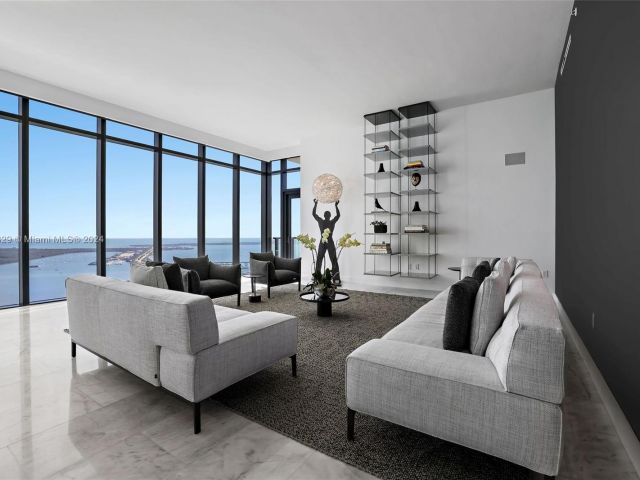 Apartment for sale  Unit #4902 - photo 7293738