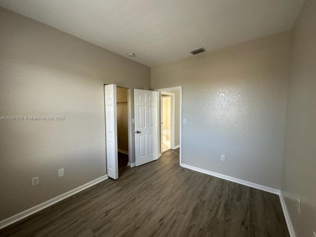 Home for rent at 3710 NE 22nd Pl 3710 - photo 5384698