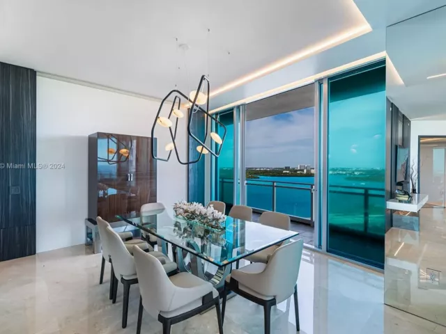 3-bedroom condo for rent in Bal Harbour - 10295 E Collins Ave 1509 - MondialRealty