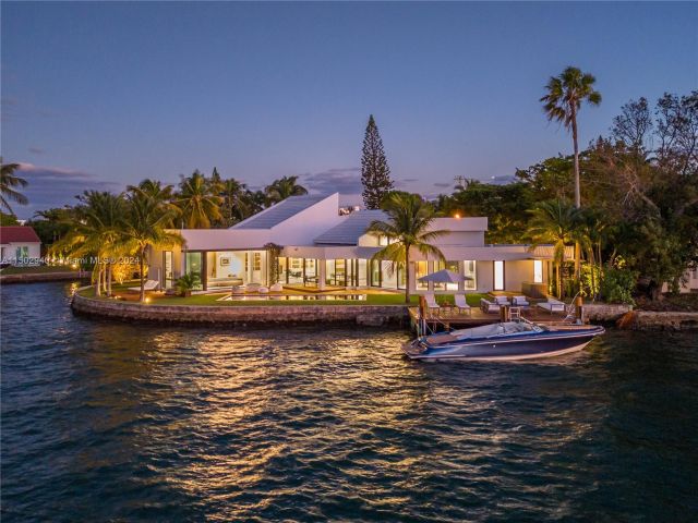 Home for sale at 1137 N Biscayne Point Rd - photo 4835527