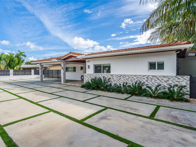 Home for sale at 7260 SW 23rd St - photo 4821934