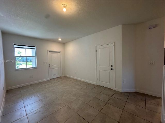Home for sale at 2701 SE 10 st 2701 - photo 4828150