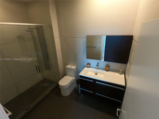Apartment for rent  Unit #UPH 19 - photo 4839887