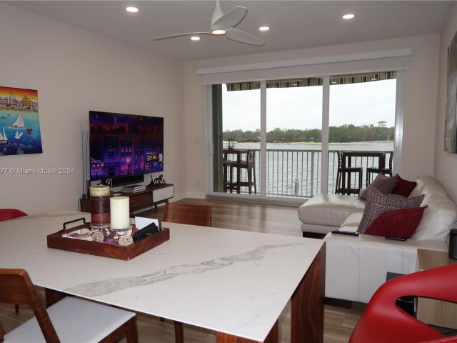 Home for rent at 4212 N Ocean Dr - photo 4845361