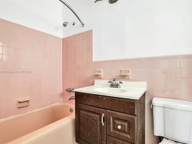 Home for sale at 2019 NE 31st Ave - photo 4845837