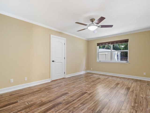 Home for sale at 2220 SW 27th Ter - photo 4845823