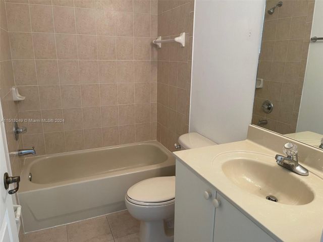 Home for rent at 11413 SW 137th Psge 0 - photo 5464908