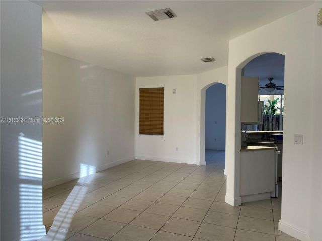 Home for rent at 11413 SW 137th Psge 0 - photo 5464914