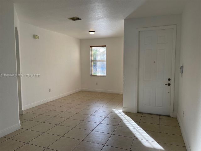 Home for rent at 11413 SW 137th Psge 0 - photo 5464915