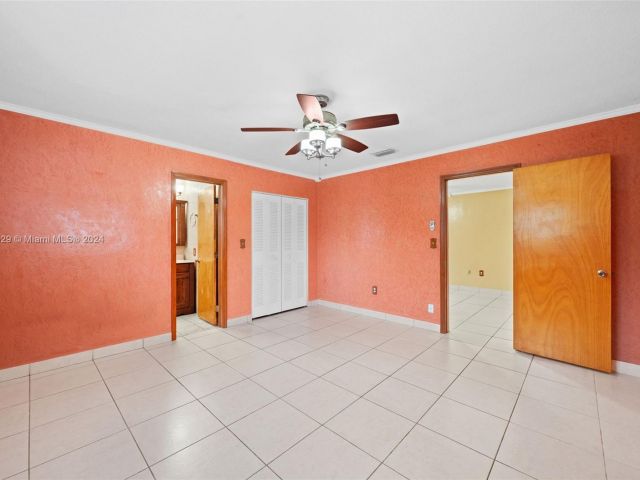 Home for sale at 1900 SW 24th St - photo 4856698