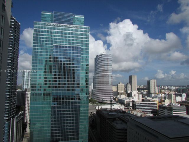 Apartment for sale  Unit #T-2709 - photo 7496438