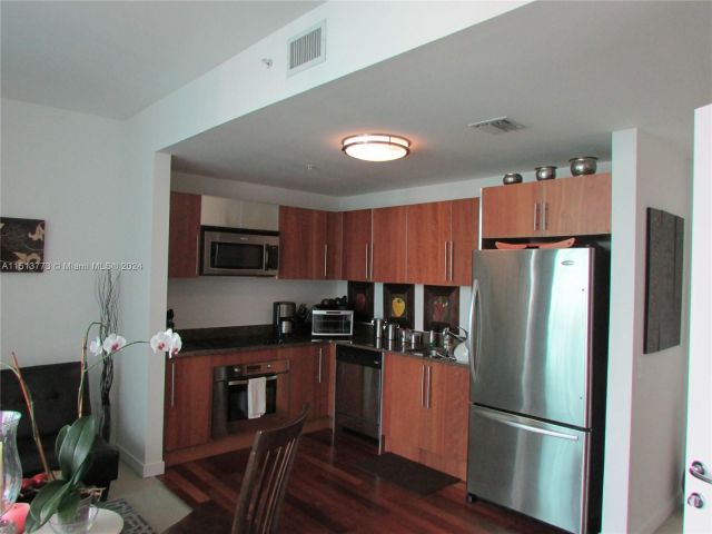 Apartment for sale  Unit #T-2709 - photo 7496442
