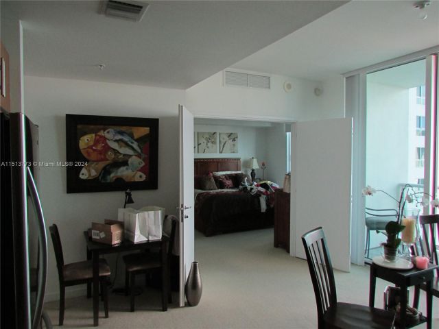 Apartment for sale  Unit #T-2709 - photo 7496444