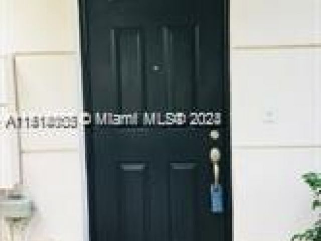 Home for rent at 3810 NW 5th Ter 0 - photo 4859017