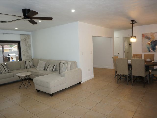 Home for rent at 9220 SW 56th St - photo 5336052