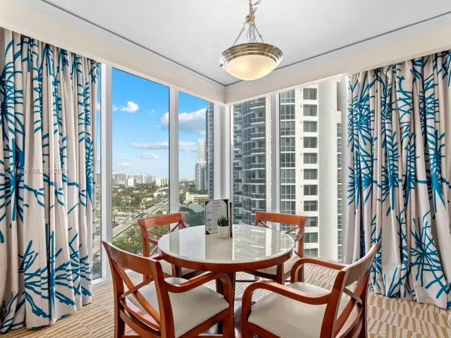 Apartment for sale  Unit #1205 - photo 4863496