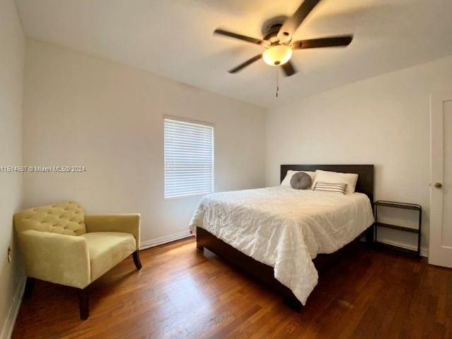Home for rent at 4619 SW 10th St . - photo 4865284