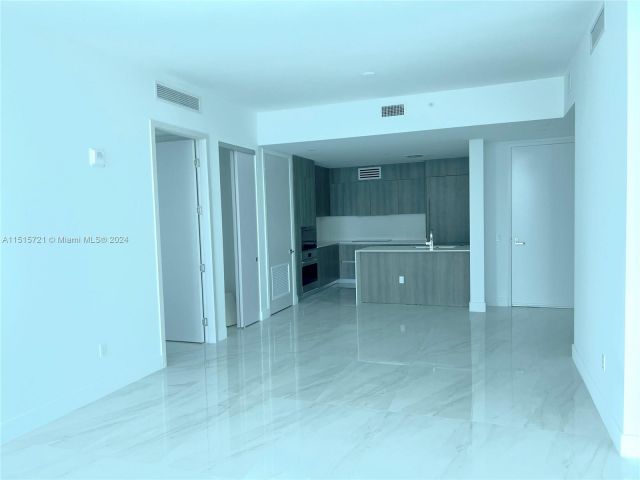 Apartment for sale  Unit #1003 - photo 4876409