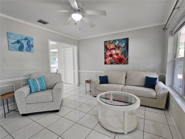 Home for sale at 1820 SW 11 Ct - photo 4878789