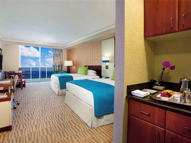 condo for sale in Sunny Isles Beach - 18001 Collins Ave 708 - MondialRealty