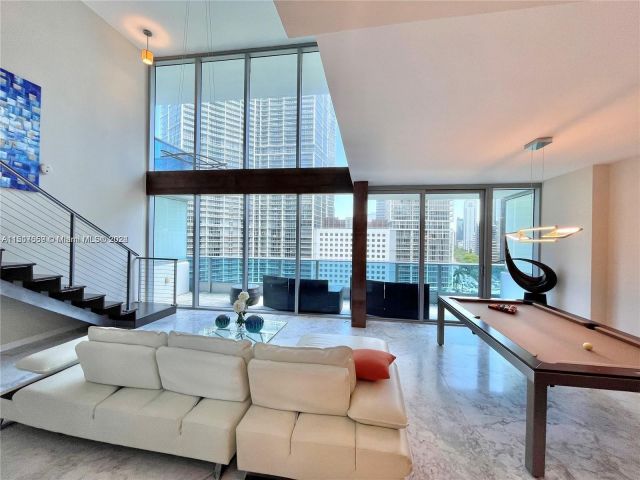 Home for rent at 200 Biscayne Boulevard Way 1107 - photo 4880361