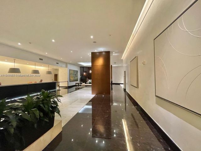 Home for rent at 200 Biscayne Boulevard Way 1107 - photo 4880375