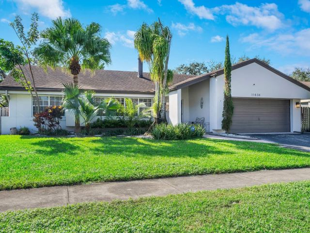 Home for sale at 11834 SW 59th Ct - photo 4890138