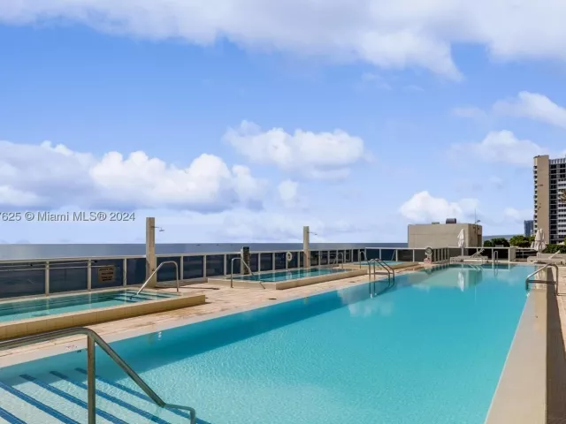 2-bedroom condo for rent in Hallandale Beach - 1830 S OCEAN DR UP5010 - MondialRealty