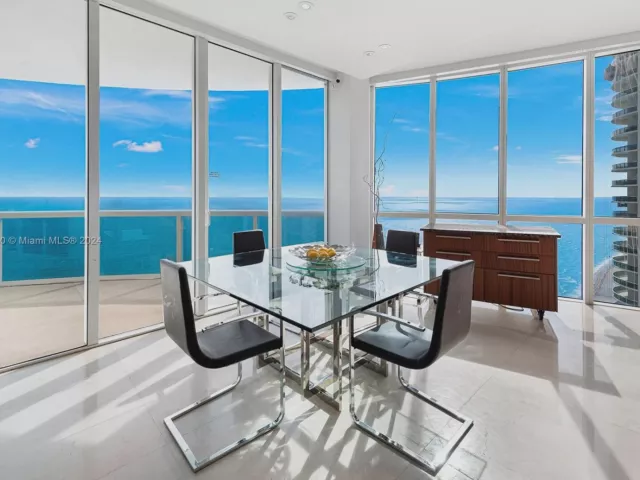 3-bedroom condo for sale in Sunny Isles Beach - 15901 Collins Ave 2801 - MondialRealty