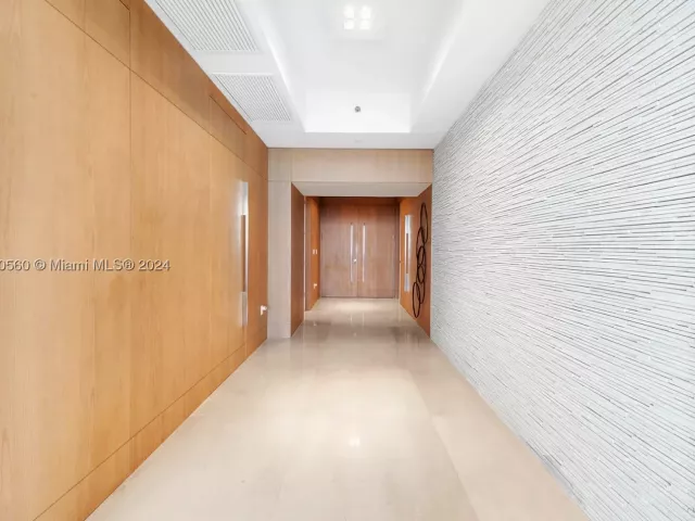 3-bedroom condo for sale in Sunny Isles Beach - 15901 Collins Ave 2801 - MondialRealty