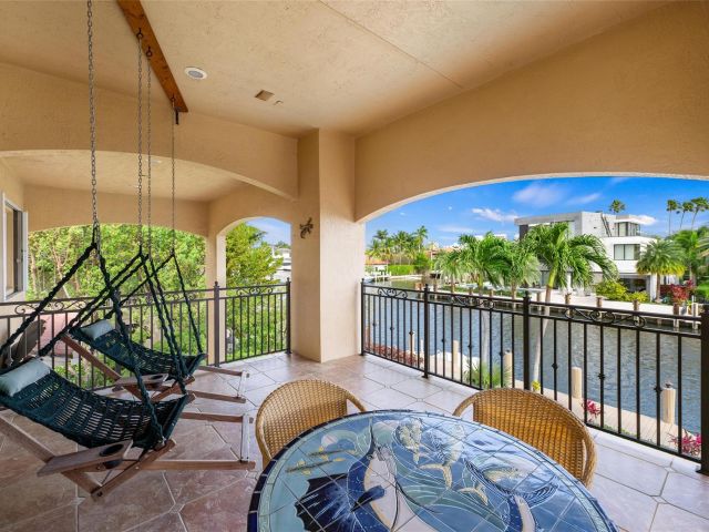 Home for sale at 116 Royal Palm Drive - photo 4895404