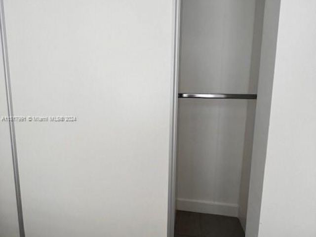 Home for rent at 628 NW 5th Ave 628 - photo 4894823