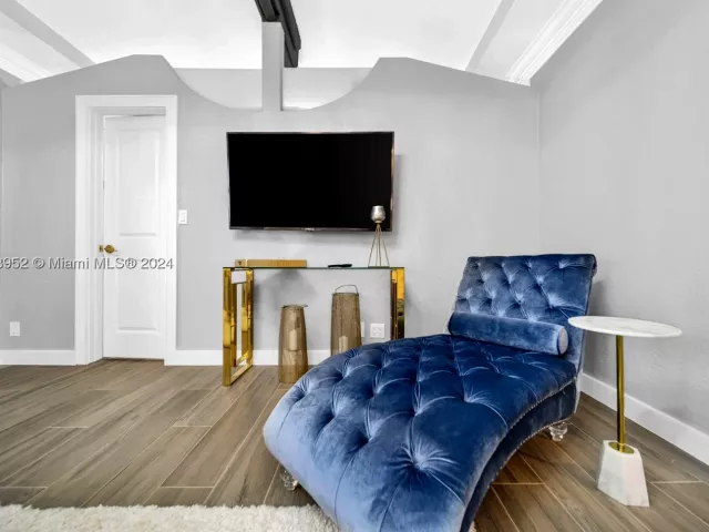 3-bedroom home for rent in Fort Lauderdale - 5801 NE 18th Ter - MondialRealty