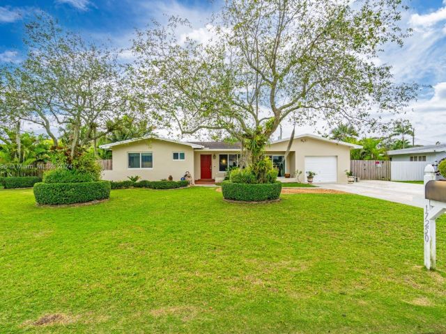 Home for sale at 17250 SW 298th St - photo 4906889