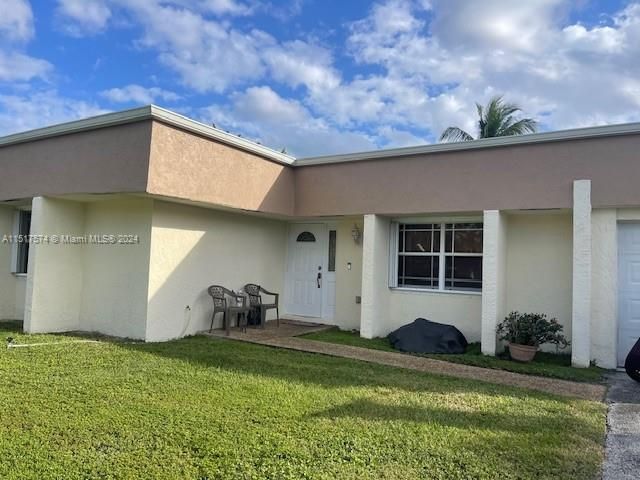 Home for sale at 10426 SW 52nd St - photo 4927608