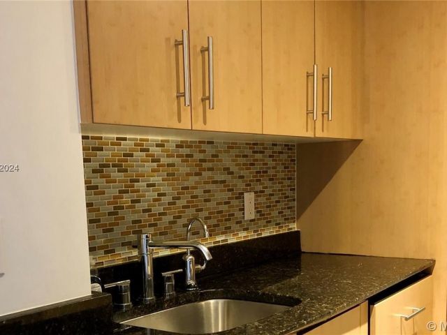 2-bedroom condo for sale in Bal Harbour - 10275 Collins Ave 230 - MondialRealty
