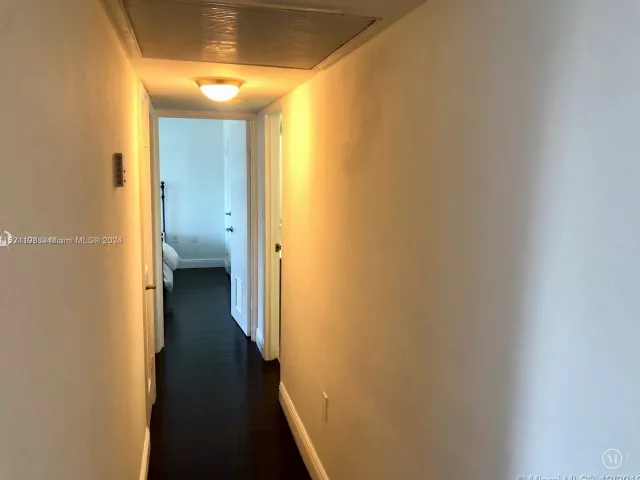 2-bedroom condo for sale in Bal Harbour - 10275 Collins Ave 230 - MondialRealty