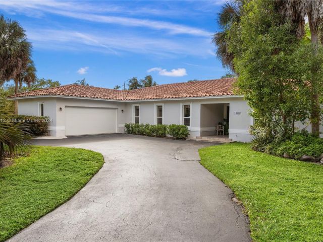 Home for sale at 14530 Pompano Dr - photo 4929960