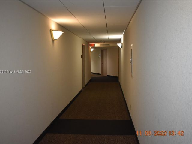 Apartment for sale  Unit #309 - photo 4914746