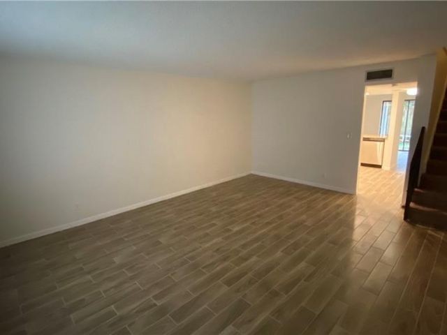Home for rent at 5269 SW 40th Ave 21 - photo 4928511